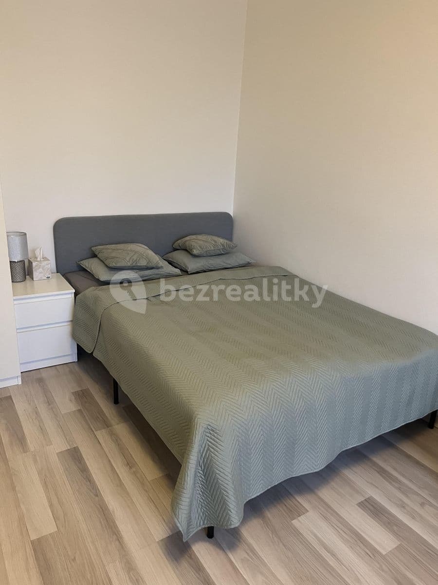 Pronájem bytu 1+1 37 m², Staňkova, Ostrava, Moravskoslezský kraj Pronájem bytu 1+1 37 m², Staňkova, Ostrava, Moravskoslezský kraj