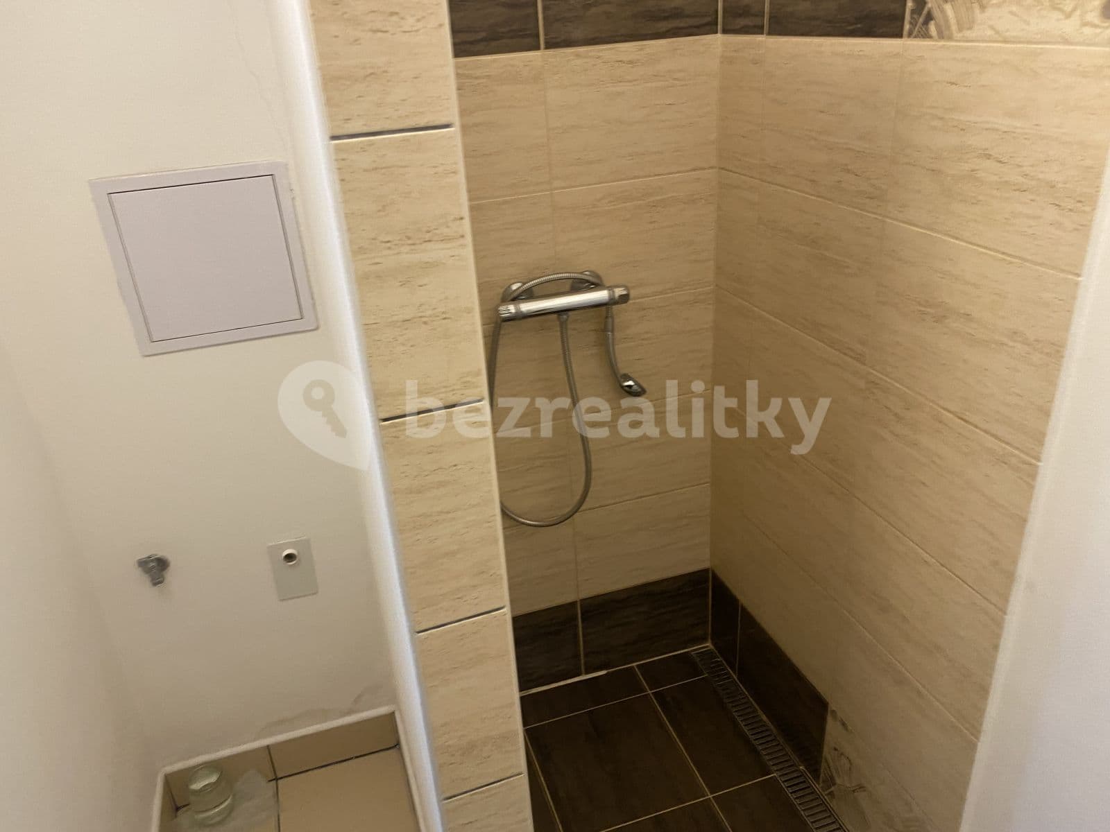 Pronájem bytu 2+kk 36 m², Husova, Brandýs nad Labem-Stará Boleslav, Středočeský kraj Pronájem bytu 2+kk 36 m², Husova, Brandýs nad Labem-Stará Boleslav, Středočeský kraj