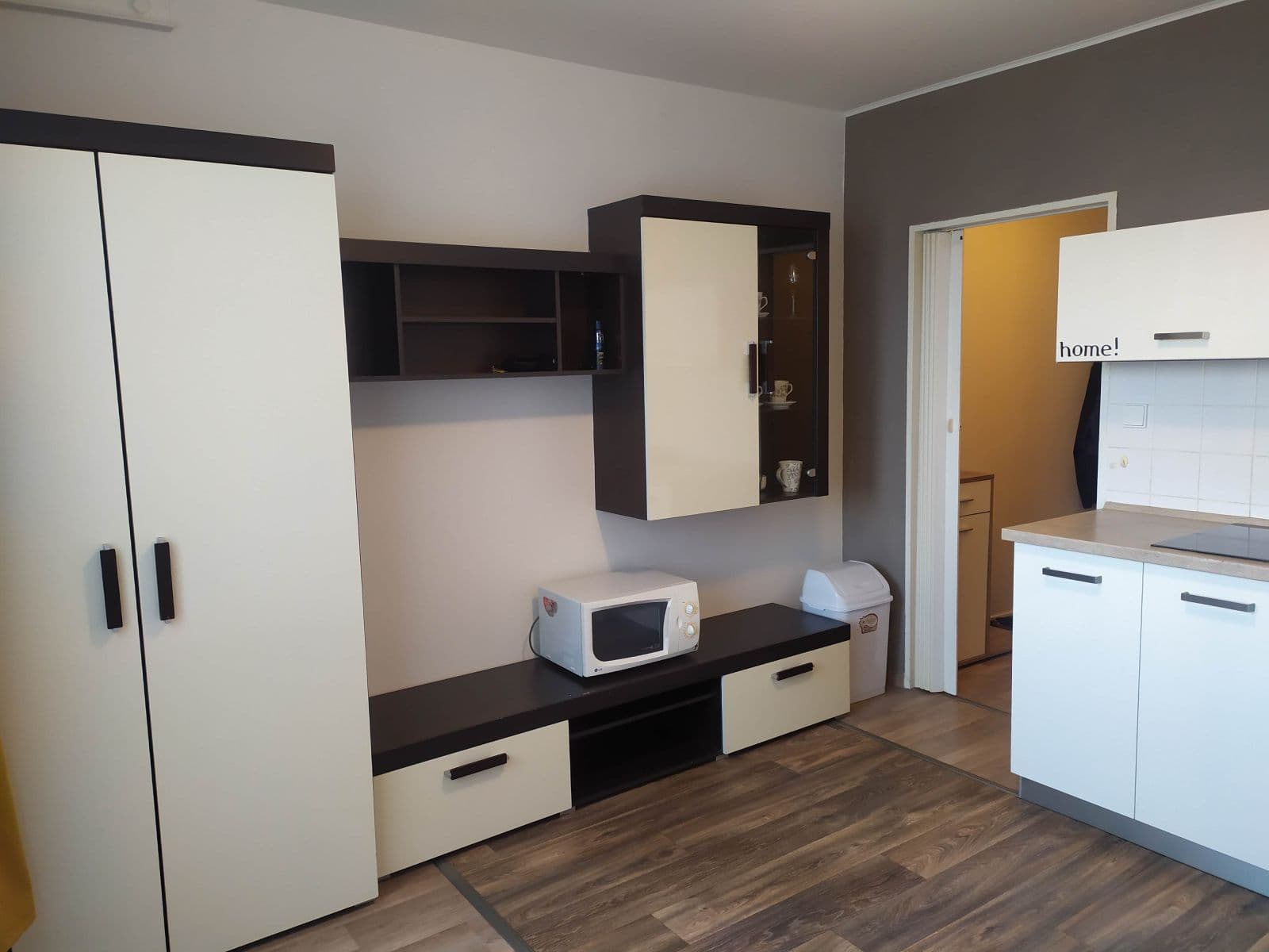 Pronájem bytu 1+kk 20 m², Štúrova, Praha, Praha Pronájem bytu 1+kk 20 m², Štúrova, Praha, Praha