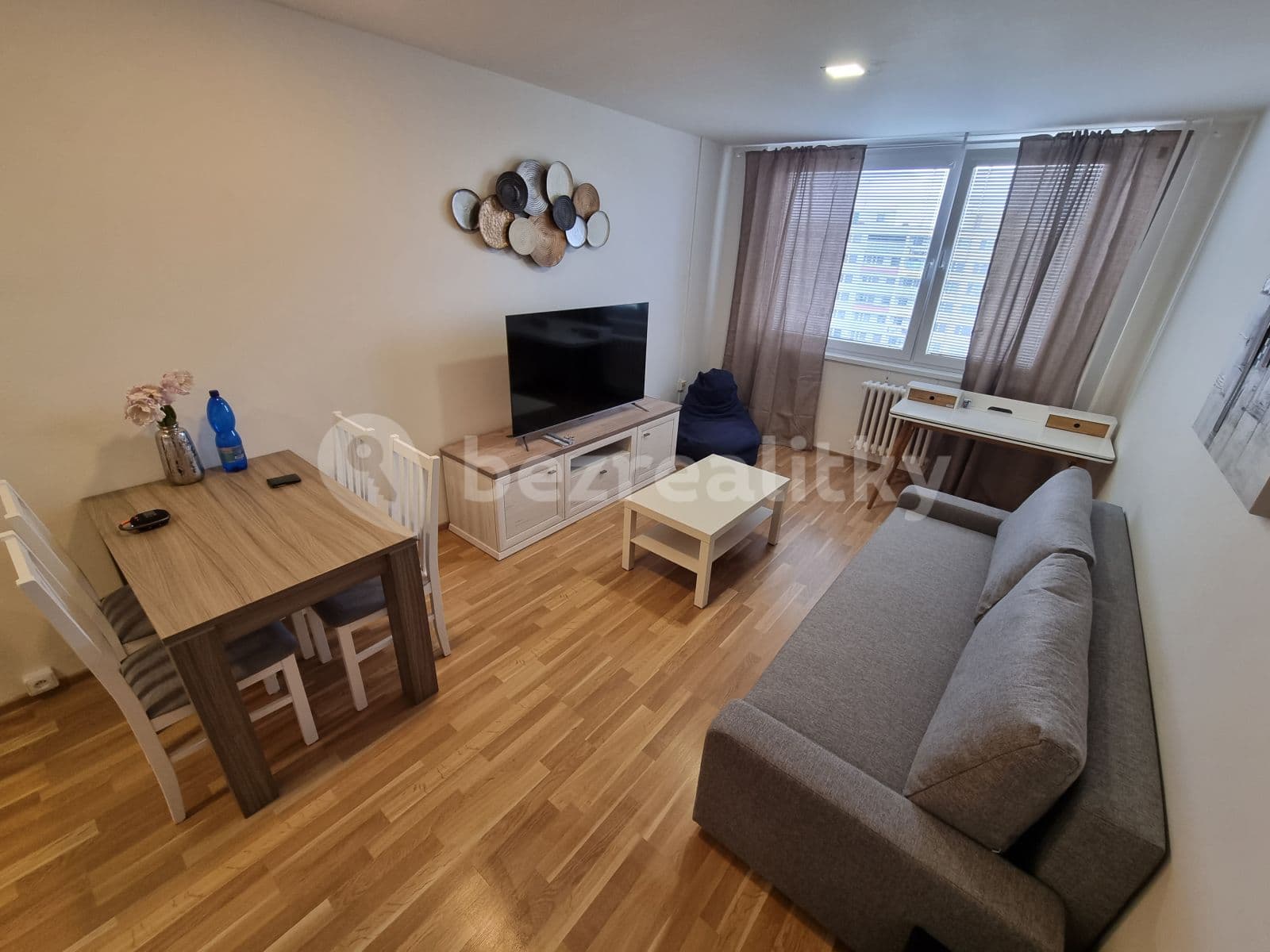 Pronájem bytu 2+kk 44 m², U Jezera, Praha, Praha Pronájem bytu 2+kk 44 m², U Jezera, Praha, Praha