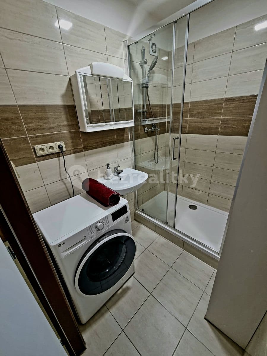 Pronájem bytu 2+kk 44 m², U Jezera, Praha, Praha Pronájem bytu 2+kk 44 m², U Jezera, Praha, Praha