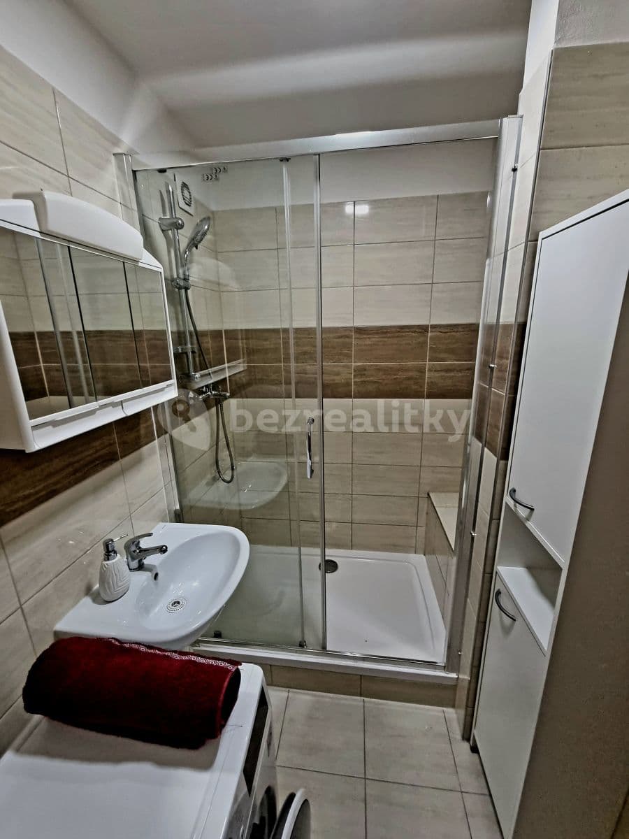 Pronájem bytu 2+kk 44 m², U Jezera, Praha, Praha Pronájem bytu 2+kk 44 m², U Jezera, Praha, Praha