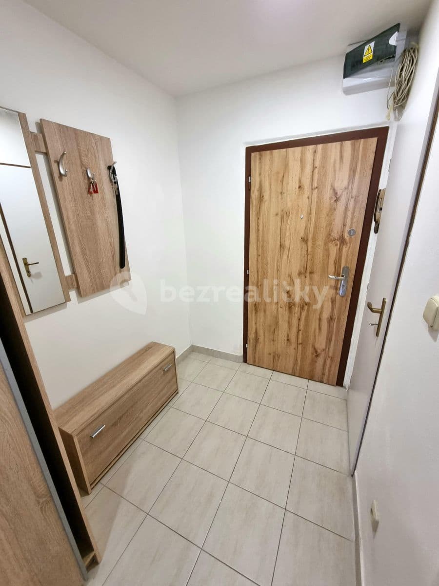 Pronájem bytu 2+kk 44 m², U Jezera, Praha, Praha Pronájem bytu 2+kk 44 m², U Jezera, Praha, Praha