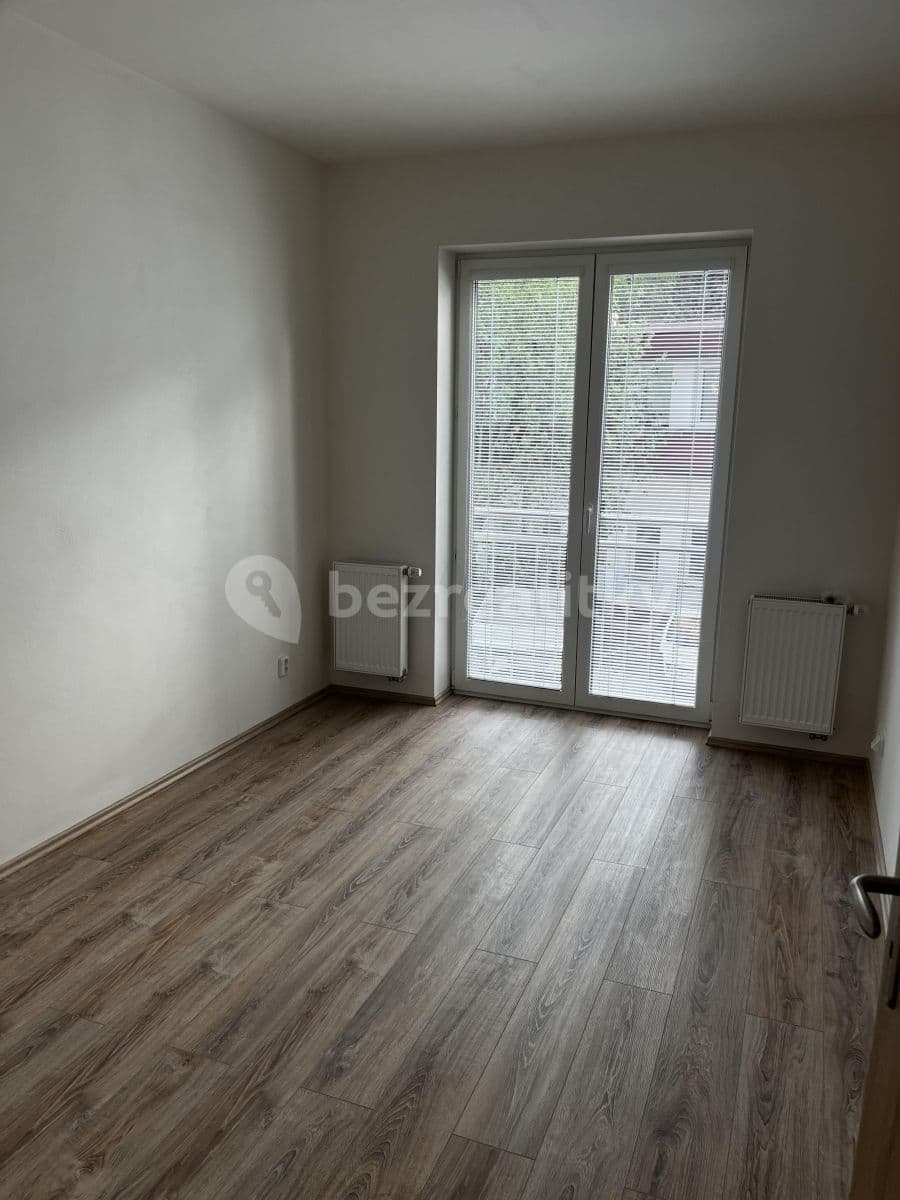 Pronájem bytu 2+1 43 m², V Pitkovičkách, Praha, Praha Pronájem bytu 2+1 43 m², V Pitkovičkách, Praha, Praha