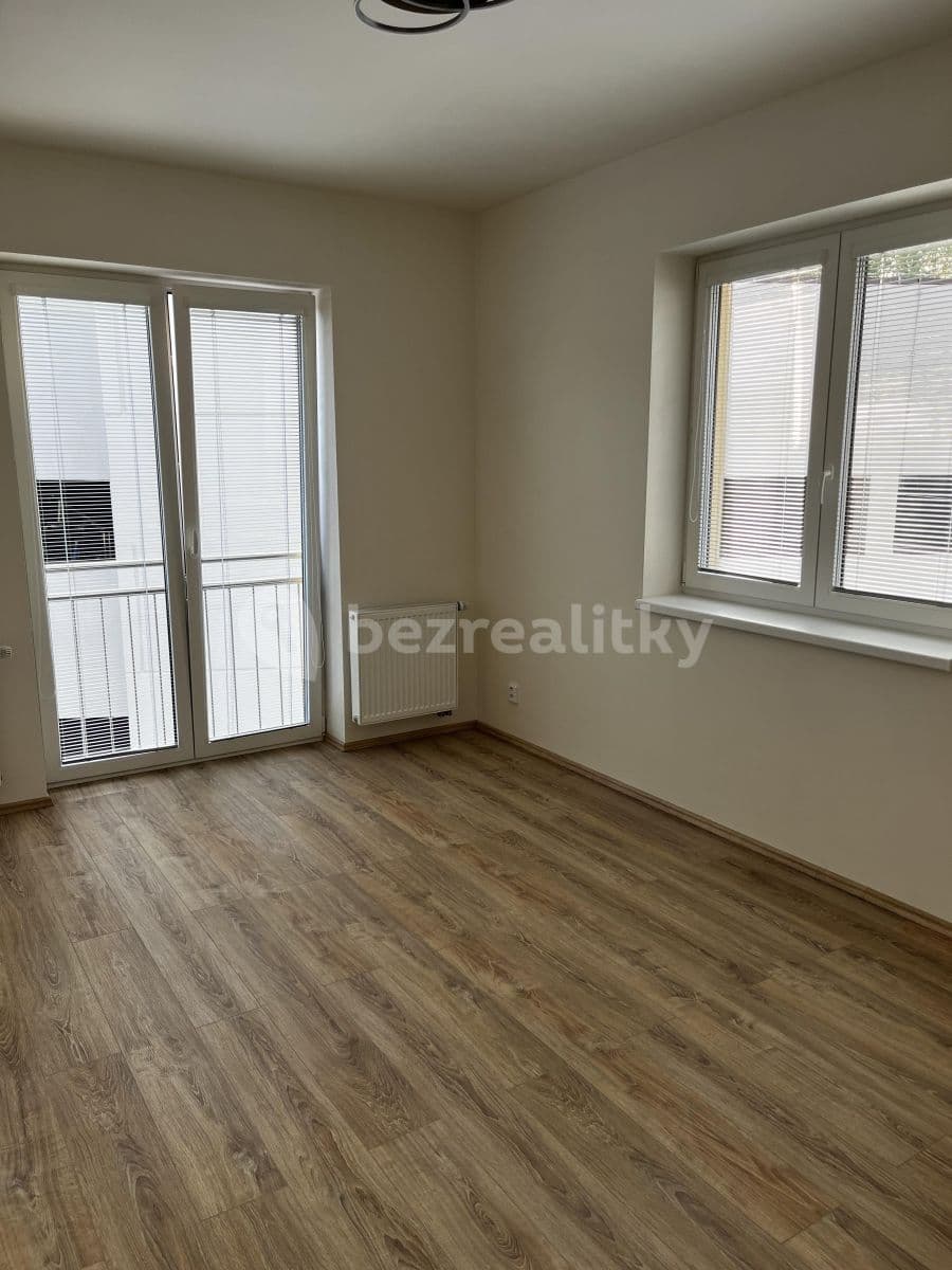 Pronájem bytu 2+1 43 m², V Pitkovičkách, Praha, Praha Pronájem bytu 2+1 43 m², V Pitkovičkách, Praha, Praha
