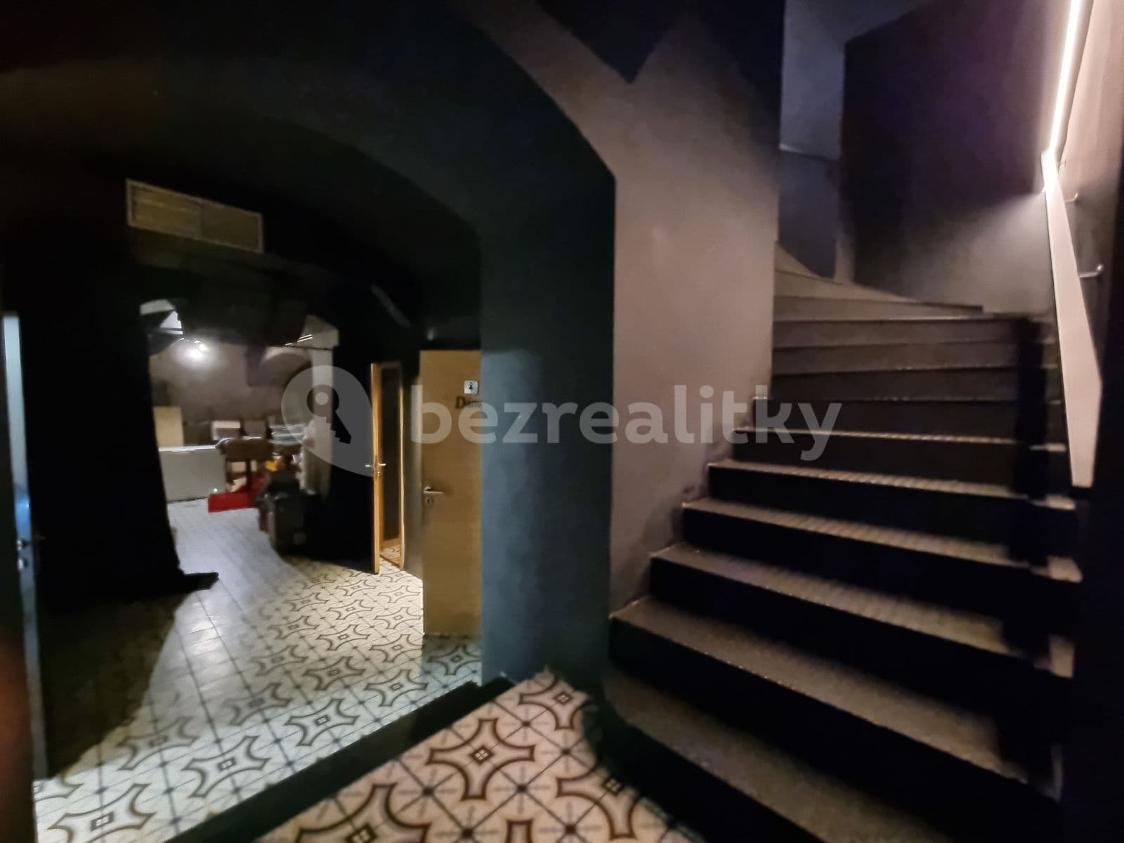 Pronájem nebytového prostoru 210 m², Bělehradská, Praha, Praha Pronájem nebytového prostoru 210 m², Bělehradská, Praha, Praha