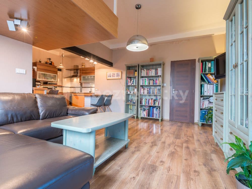 Pronájem bytu 2+kk 55 m², Ruská, Praha, Praha Pronájem bytu 2+kk 55 m², Ruská, Praha, Praha