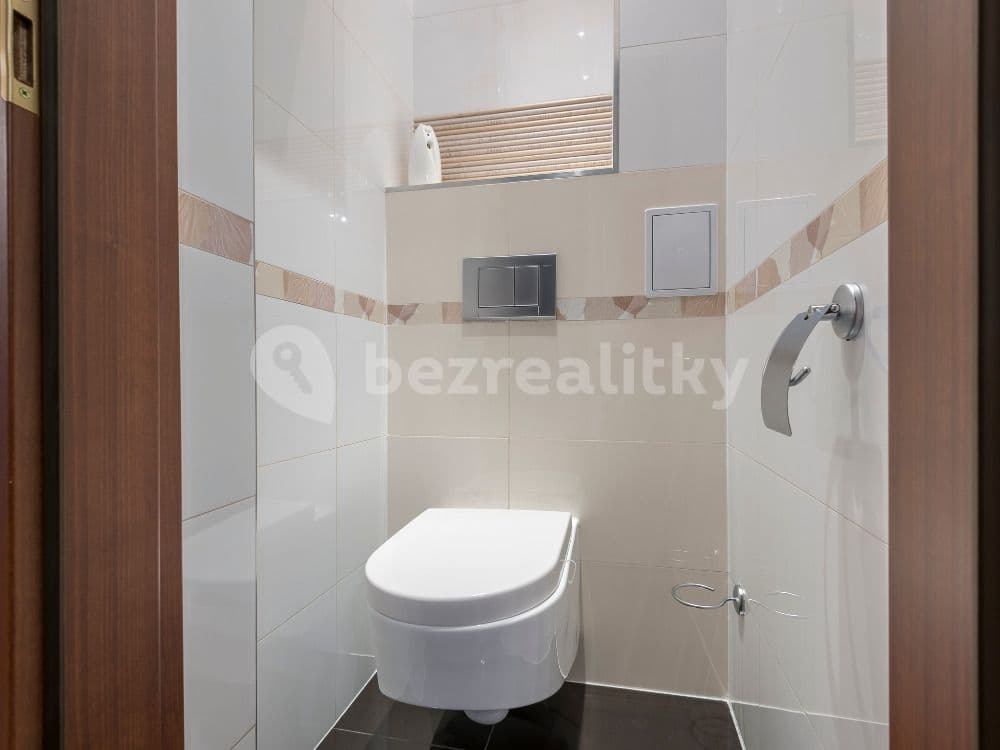 Pronájem bytu 2+kk 55 m², Ruská, Praha, Praha Pronájem bytu 2+kk 55 m², Ruská, Praha, Praha