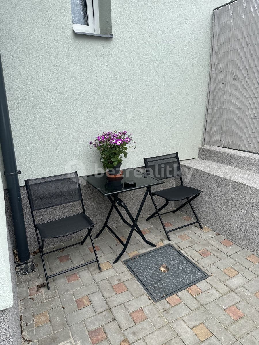 Pronájem bytu 28 m², Božanovská, Praha, Praha Pronájem bytu 28 m², Božanovská, Praha, Praha