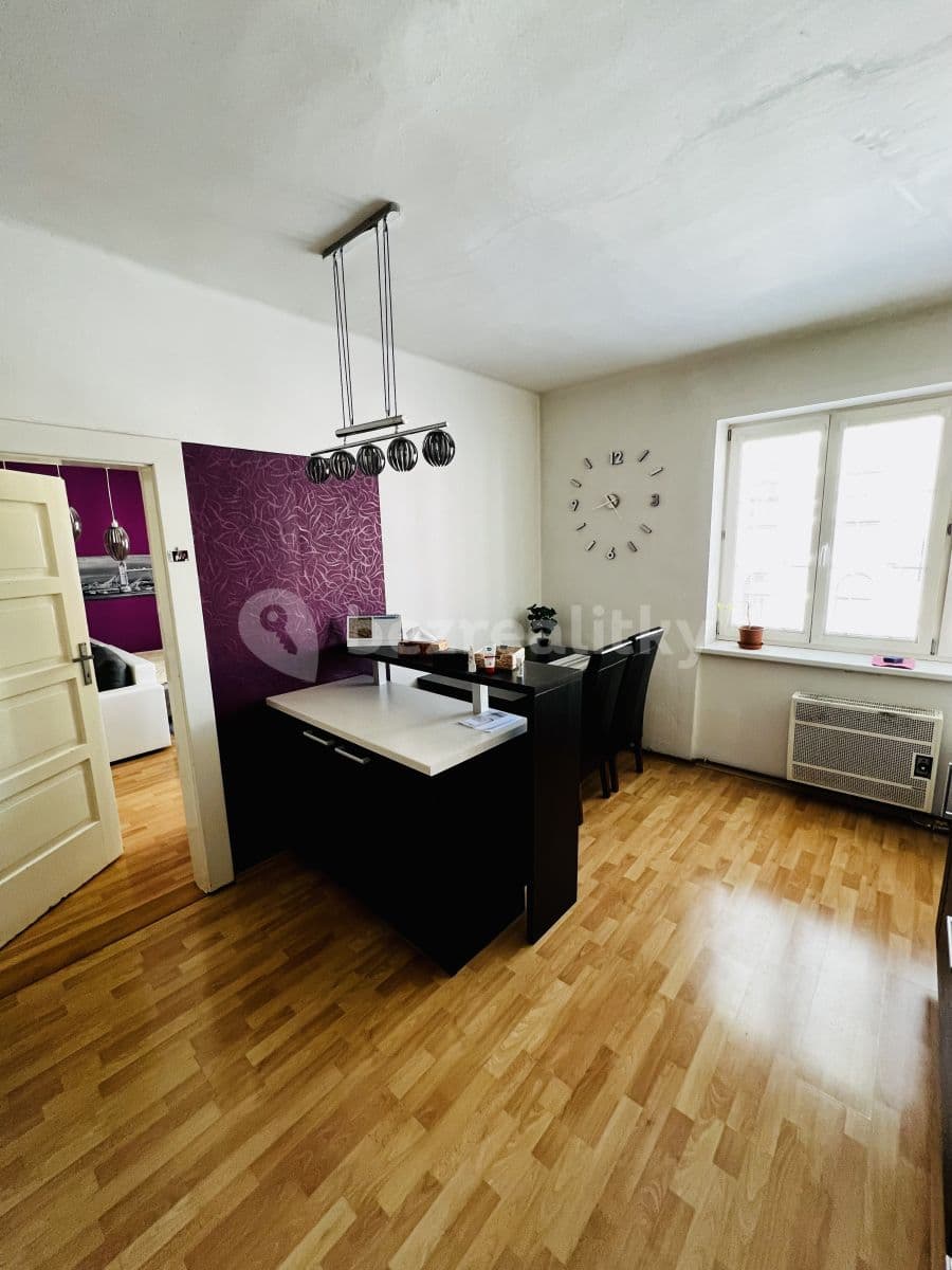 Pronájem bytu 1+1 52 m², Aksamitova, Olomouc, Olomoucký kraj Pronájem bytu 1+1 52 m², Aksamitova, Olomouc, Olomoucký kraj