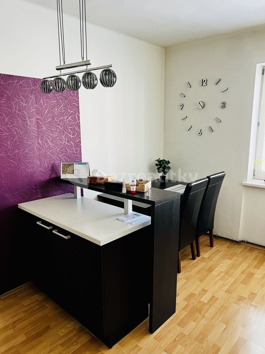 Pronájem bytu 1+1 52 m², Aksamitova, Olomouc, Olomoucký kraj Pronájem bytu 1+1 52 m², Aksamitova, Olomouc, Olomoucký kraj