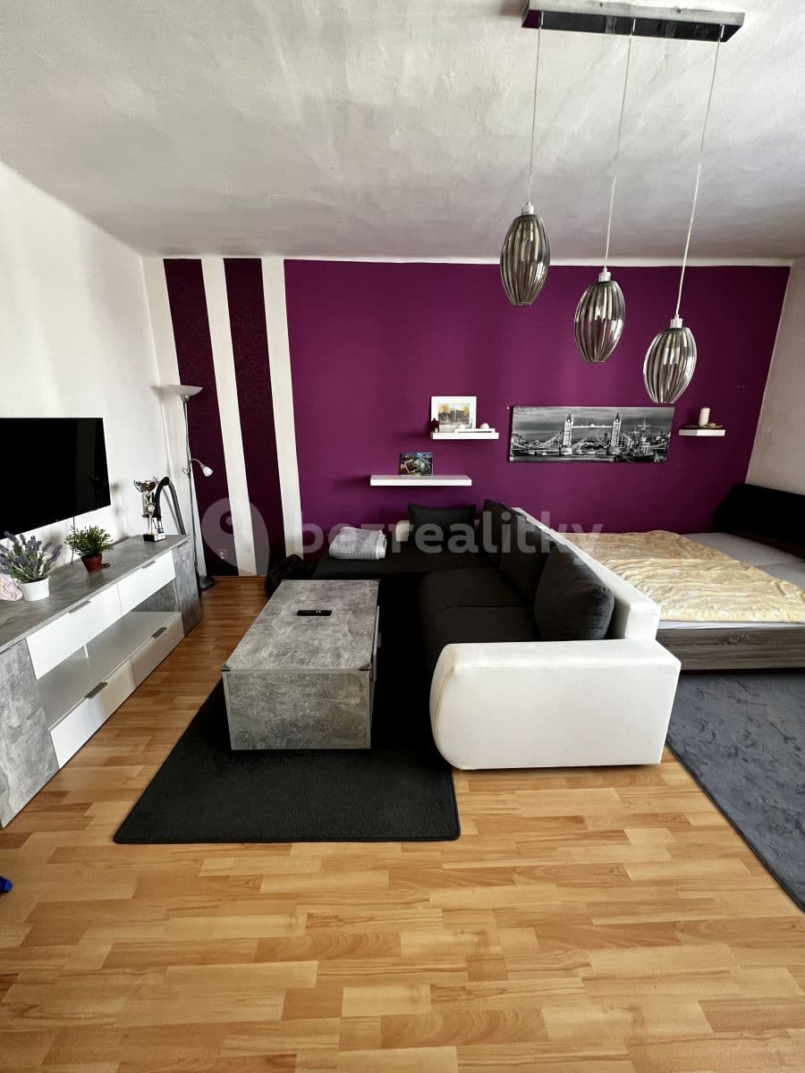 Pronájem bytu 1+1 52 m², Aksamitova, Olomouc, Olomoucký kraj Pronájem bytu 1+1 52 m², Aksamitova, Olomouc, Olomoucký kraj