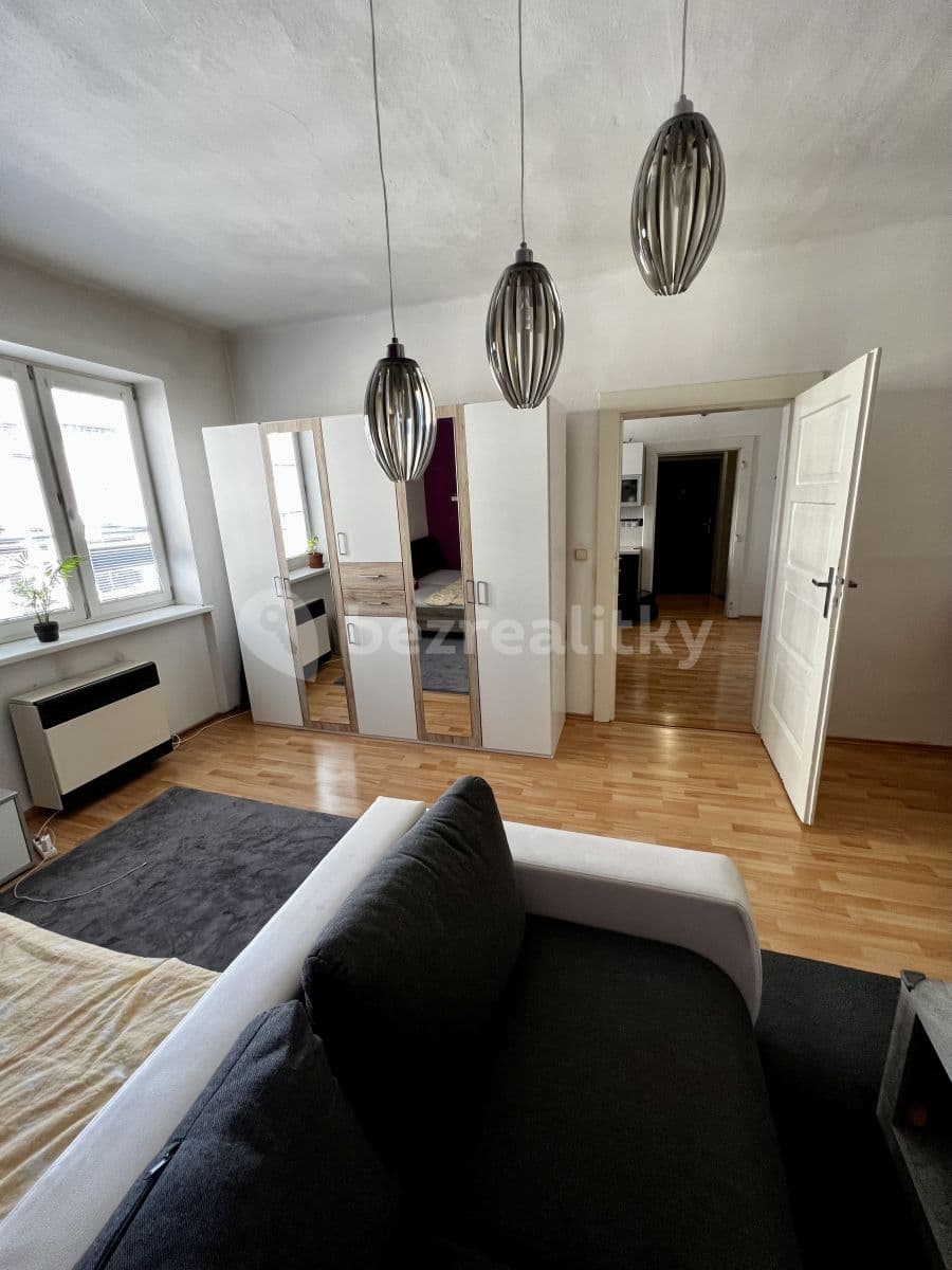 Pronájem bytu 1+1 52 m², Aksamitova, Olomouc, Olomoucký kraj Pronájem bytu 1+1 52 m², Aksamitova, Olomouc, Olomoucký kraj