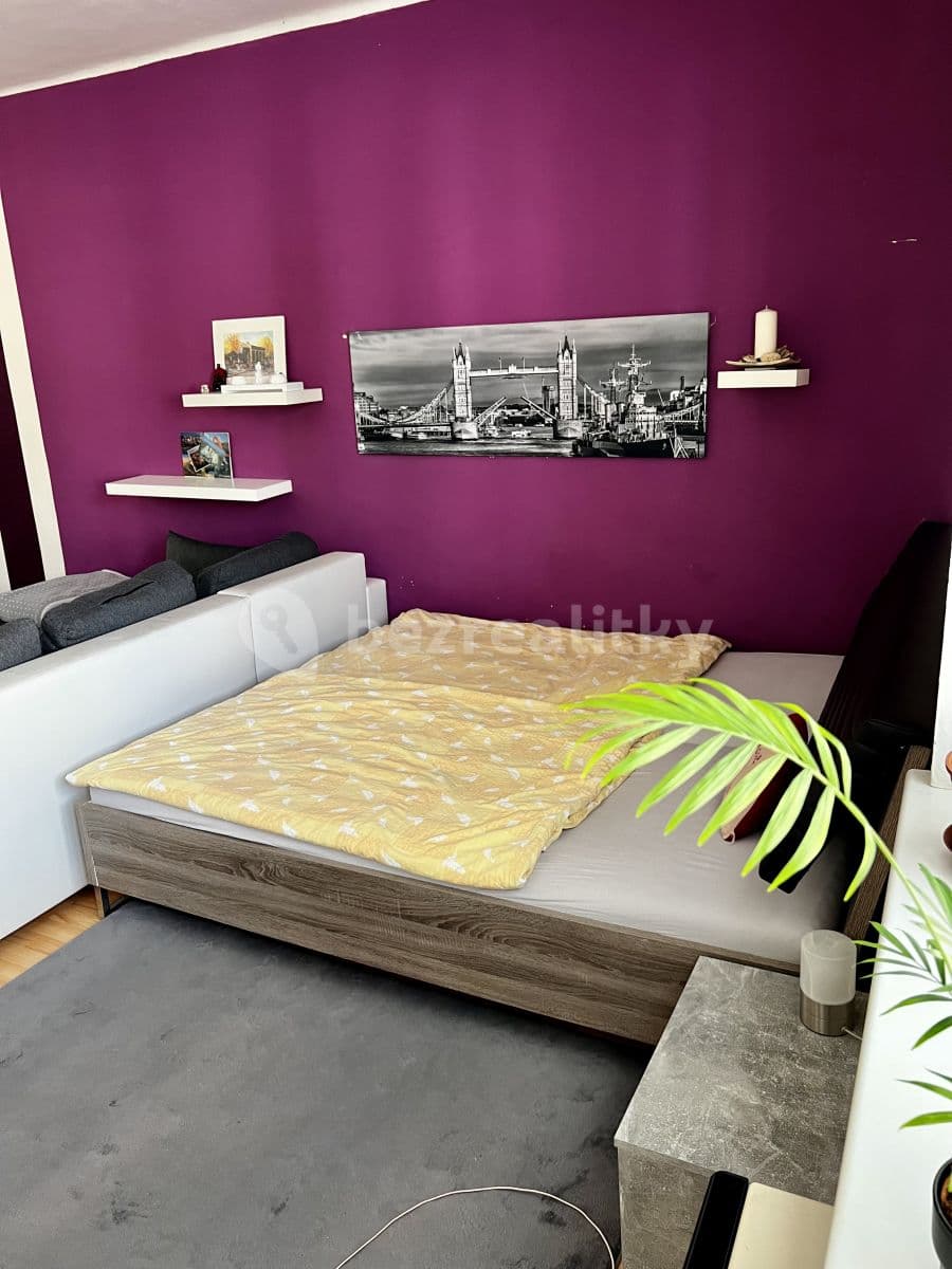 Pronájem bytu 1+1 52 m², Aksamitova, Olomouc, Olomoucký kraj Pronájem bytu 1+1 52 m², Aksamitova, Olomouc, Olomoucký kraj