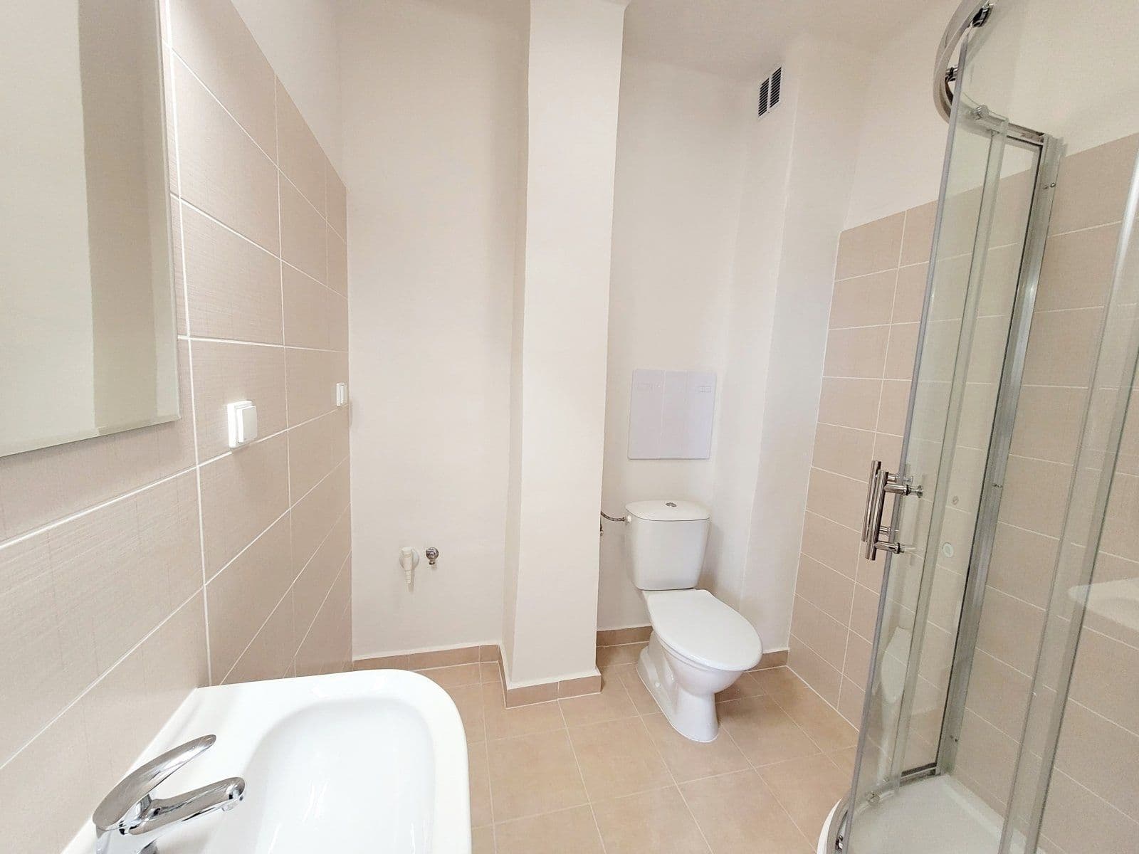Pronájem bytu 1+1 24 m², Hlavní třída, Havířov, Moravskoslezský kraj Pronájem bytu 1+1 24 m², Hlavní třída, Havířov, Moravskoslezský kraj