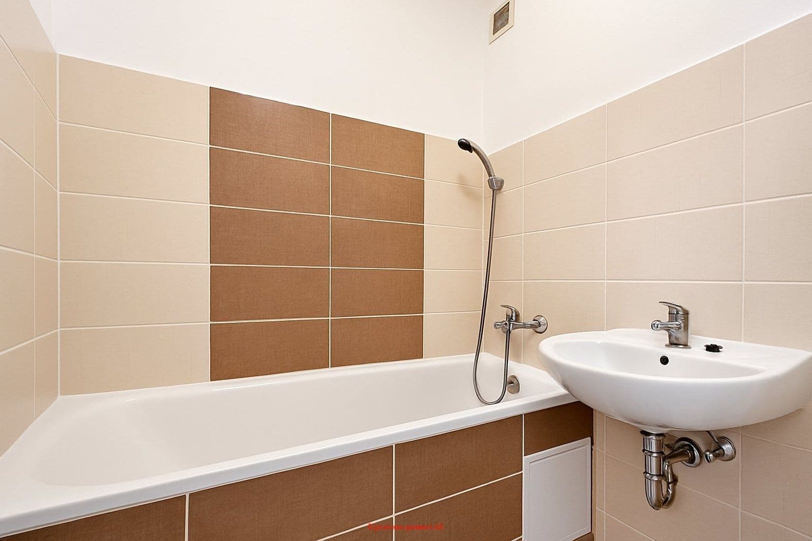 Pronájem bytu 3+1 69 m², Matuškova, Havířov, Moravskoslezský kraj Pronájem bytu 3+1 69 m², Matuškova, Havířov, Moravskoslezský kraj