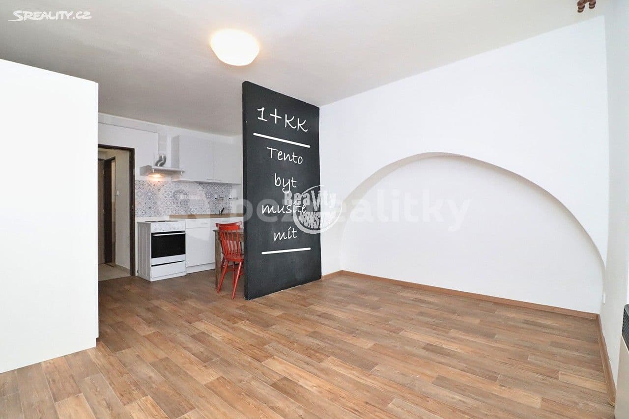 Pronájem bytu 1+kk 30 m², Joštova, Jihlava, Kraj Vysočina Pronájem bytu 1+kk 30 m², Joštova, Jihlava, Kraj Vysočina
