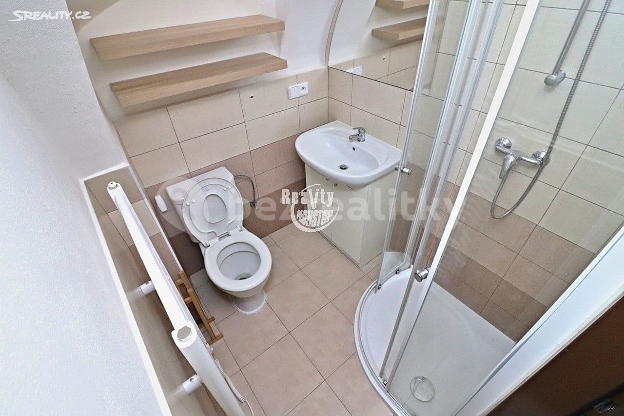 Pronájem bytu 1+kk 30 m², Joštova, Jihlava, Kraj Vysočina Pronájem bytu 1+kk 30 m², Joštova, Jihlava, Kraj Vysočina