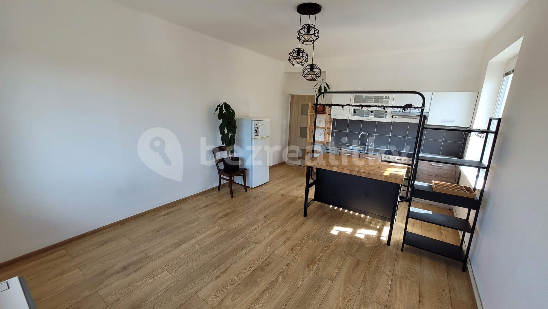 Pronájem bytu 2+kk 50 m², Viklefova, Praha, Praha Pronájem bytu 2+kk 50 m², Viklefova, Praha, Praha
