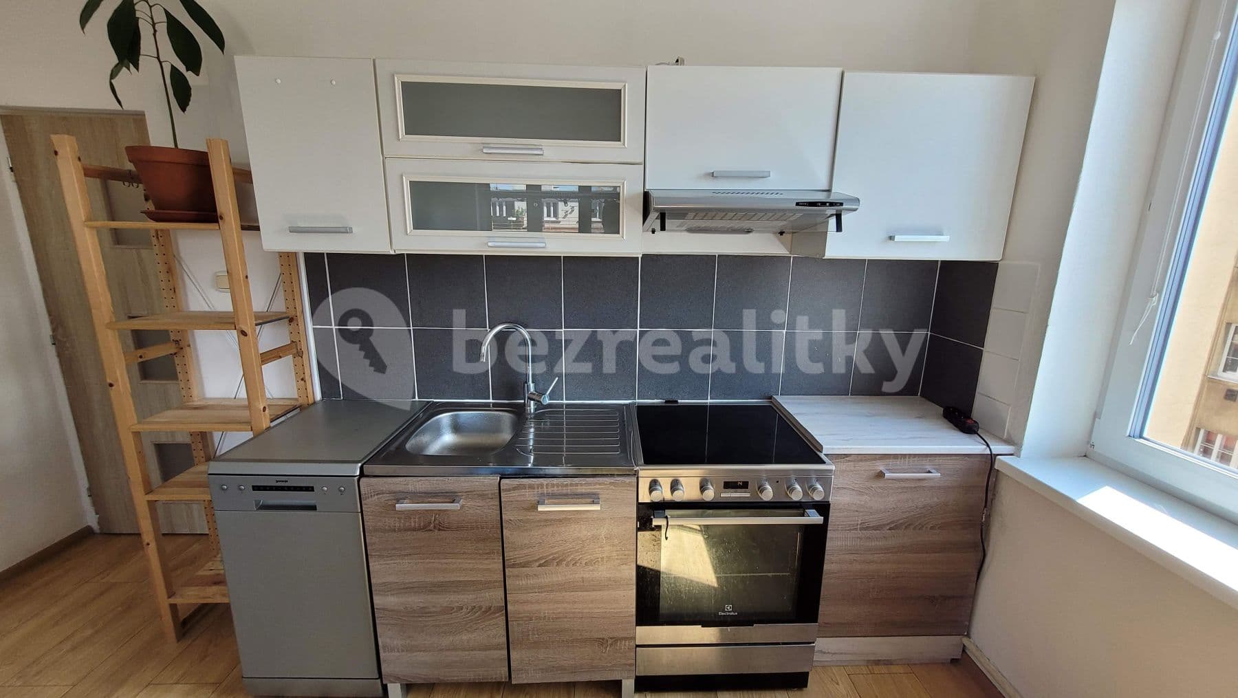 Pronájem bytu 2+kk 50 m², Viklefova, Praha, Praha Pronájem bytu 2+kk 50 m², Viklefova, Praha, Praha
