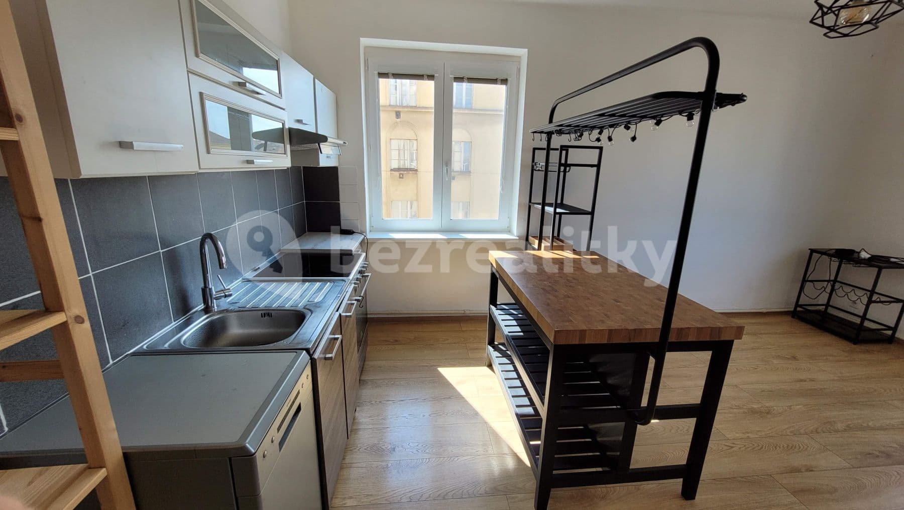 Pronájem bytu 2+kk 50 m², Viklefova, Praha, Praha Pronájem bytu 2+kk 50 m², Viklefova, Praha, Praha