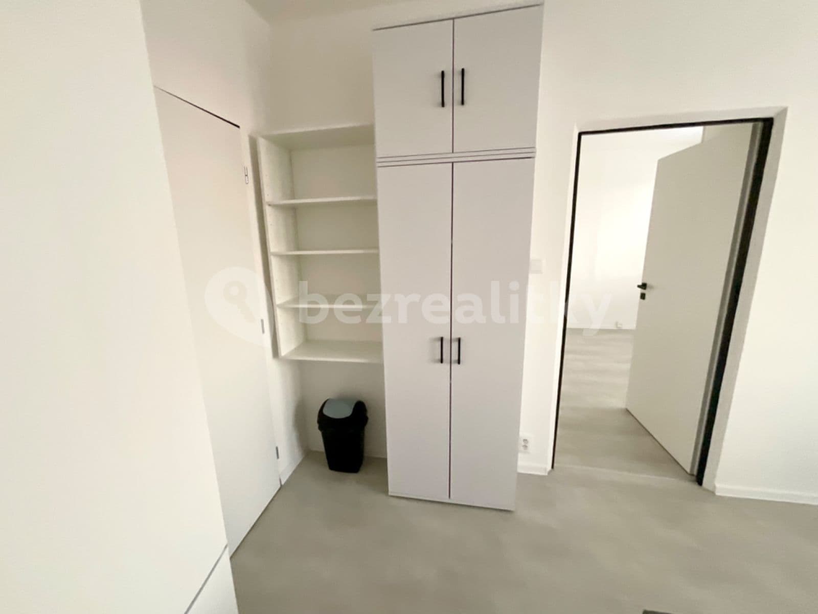 Pronájem bytu 2+kk 40 m², Revoluční, Nýřany, Plzeňský kraj Pronájem bytu 2+kk 40 m², Revoluční, Nýřany, Plzeňský kraj