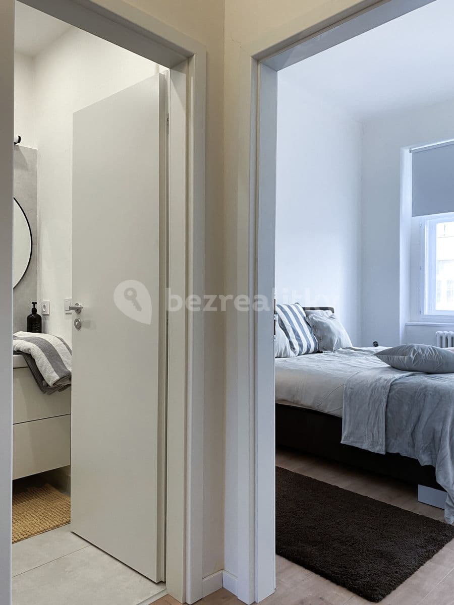 Pronájem bytu 2+kk 45 m², Šafaříkova, Praha, Praha Pronájem bytu 2+kk 45 m², Šafaříkova, Praha, Praha
