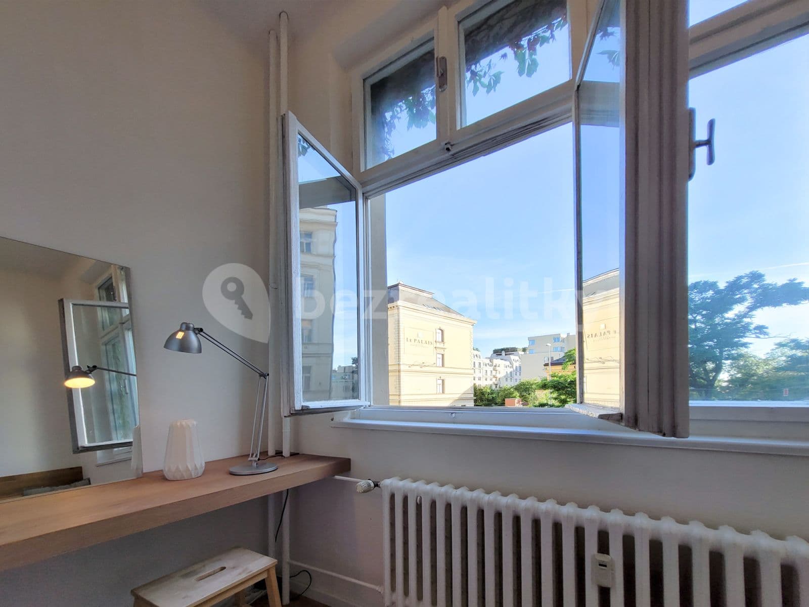 Pronájem bytu 2+kk 45 m², Šafaříkova, Praha, Praha Pronájem bytu 2+kk 45 m², Šafaříkova, Praha, Praha