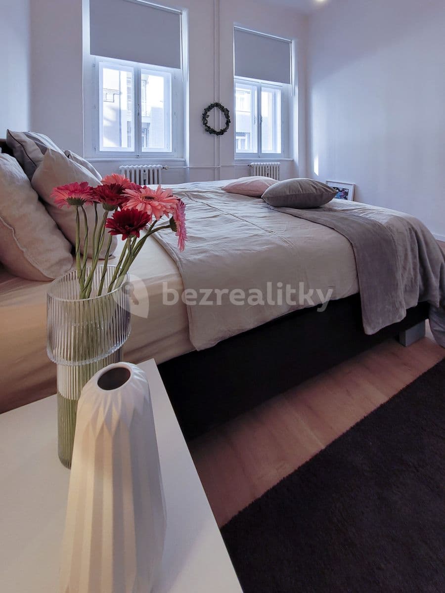 Pronájem bytu 2+kk 45 m², Šafaříkova, Praha, Praha Pronájem bytu 2+kk 45 m², Šafaříkova, Praha, Praha