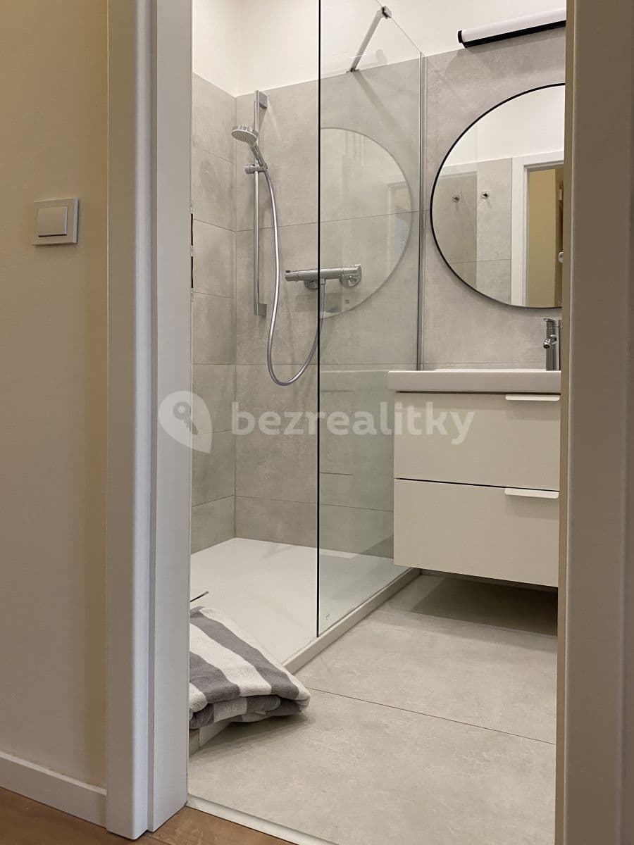 Pronájem bytu 2+kk 45 m², Šafaříkova, Praha, Praha Pronájem bytu 2+kk 45 m², Šafaříkova, Praha, Praha