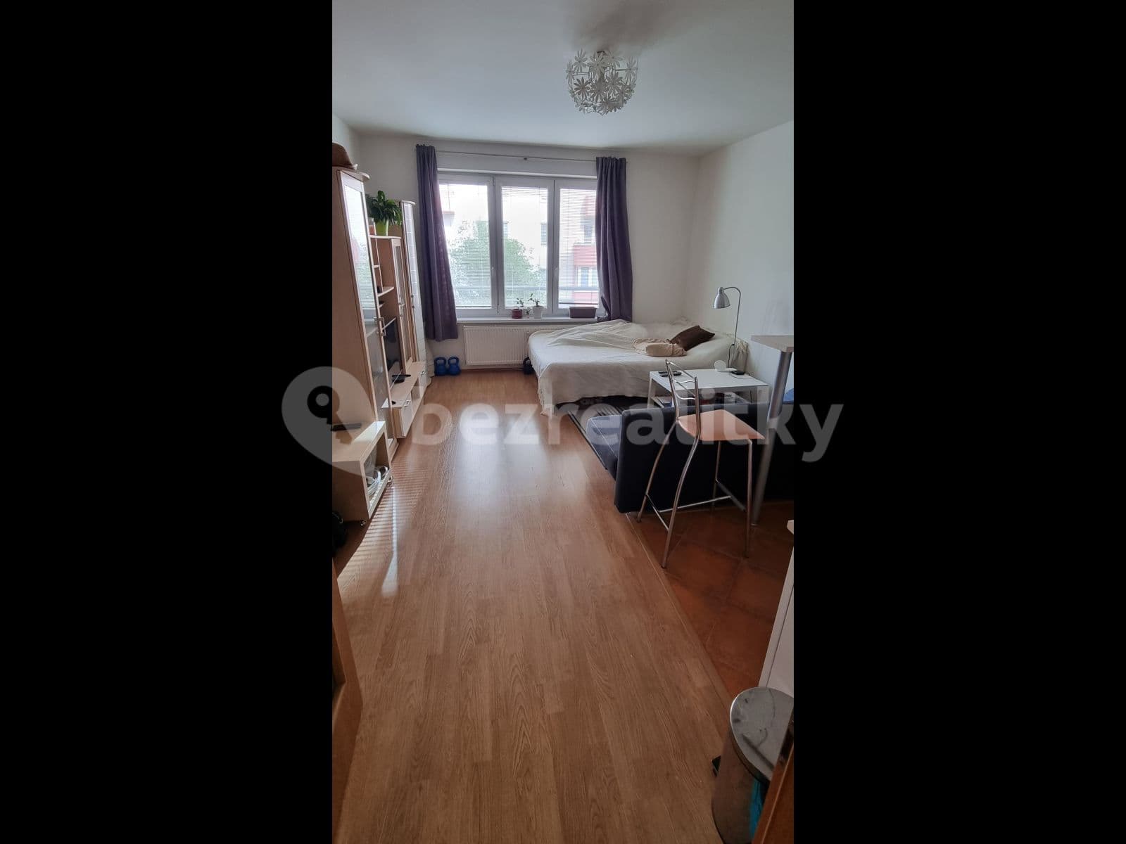 Pronájem bytu 1+kk 29 m², Mikanova, Praha, Praha Pronájem bytu 1+kk 29 m², Mikanova, Praha, Praha