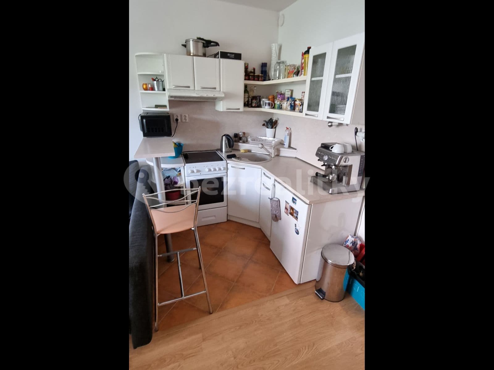 Pronájem bytu 1+kk 29 m², Mikanova, Praha, Praha Pronájem bytu 1+kk 29 m², Mikanova, Praha, Praha
