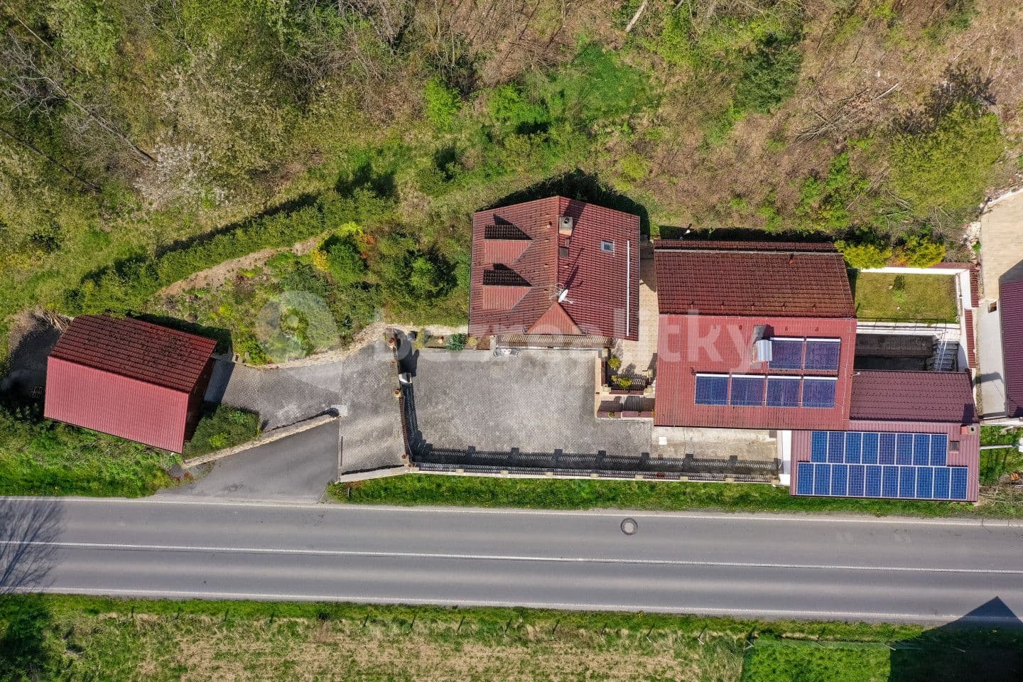 Prodej domu 323 m², pozemek 1.228 m², Dešenice, Plzeňský kraj