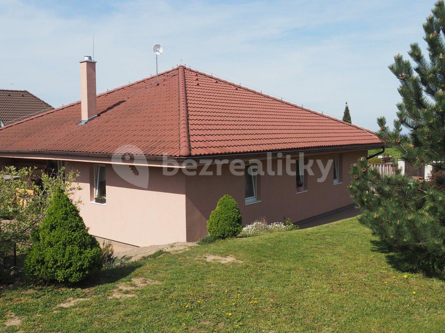 Prodej domu 144 m², pozemek 827 m², Pod vodárnou, Doubravčice, Středočeský kraj
