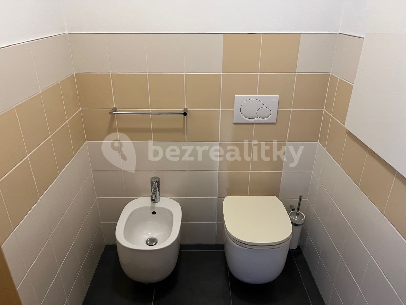 Pronájem bytu 2+kk 70 m², náměstí Vojtěšky Matyášové, Brno, Jihomoravský kraj Pronájem bytu 2+kk 70 m², náměstí Vojtěšky Matyášové, Brno, Jihomoravský kraj