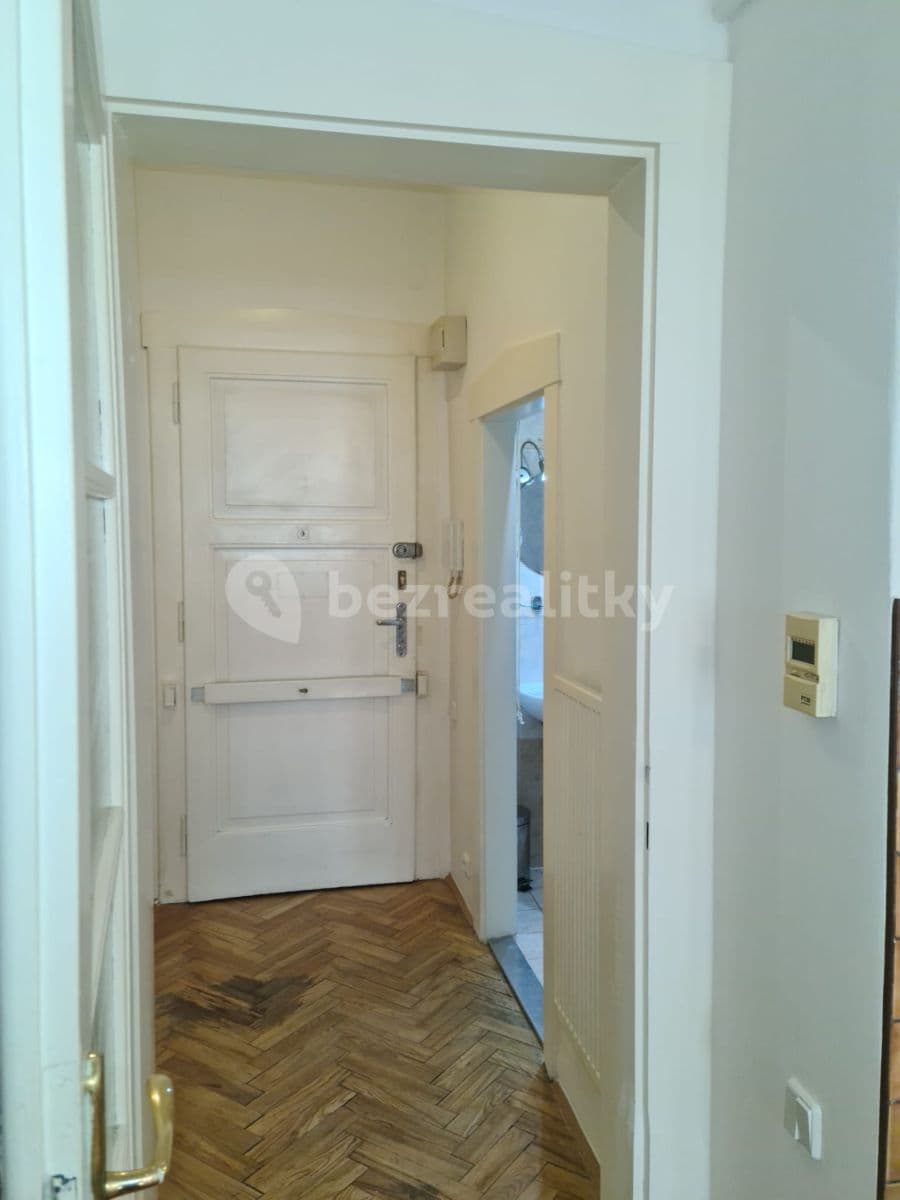Pronájem bytu 1+kk 31 m², Slezská, Praha, Praha Pronájem bytu 1+kk 31 m², Slezská, Praha, Praha