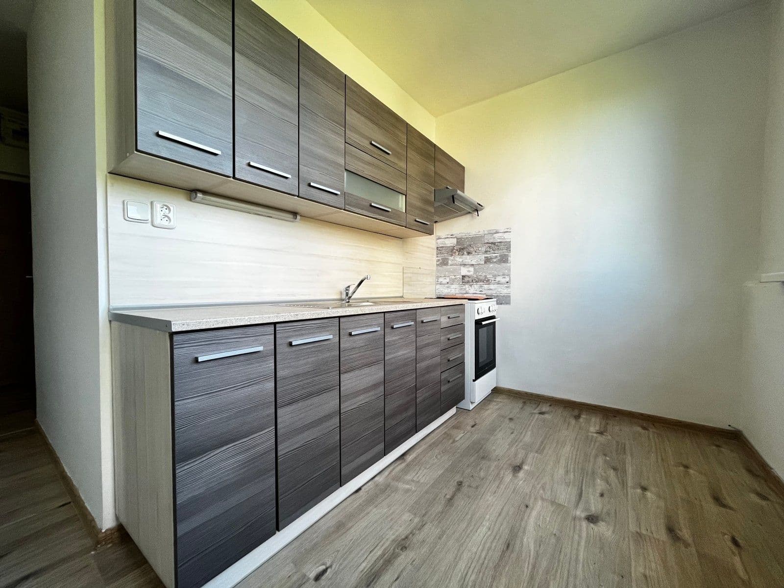 Pronájem bytu 2+1 55 m², Masarykova třída, Orlová, Moravskoslezský kraj Pronájem bytu 2+1 55 m², Masarykova třída, Orlová, Moravskoslezský kraj
