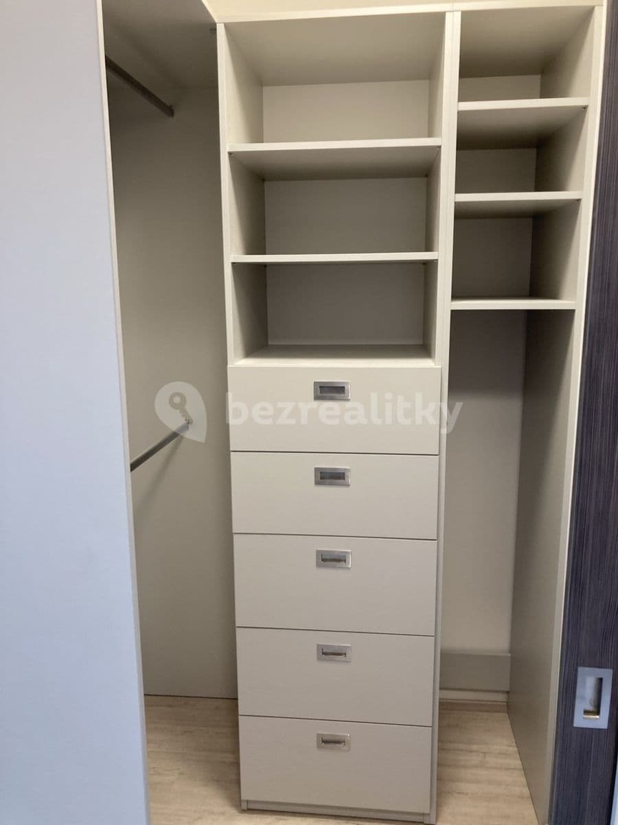 Pronájem bytu 2+kk 62 m², Sportovní, Brno, Jihomoravský kraj Pronájem bytu 2+kk 62 m², Sportovní, Brno, Jihomoravský kraj