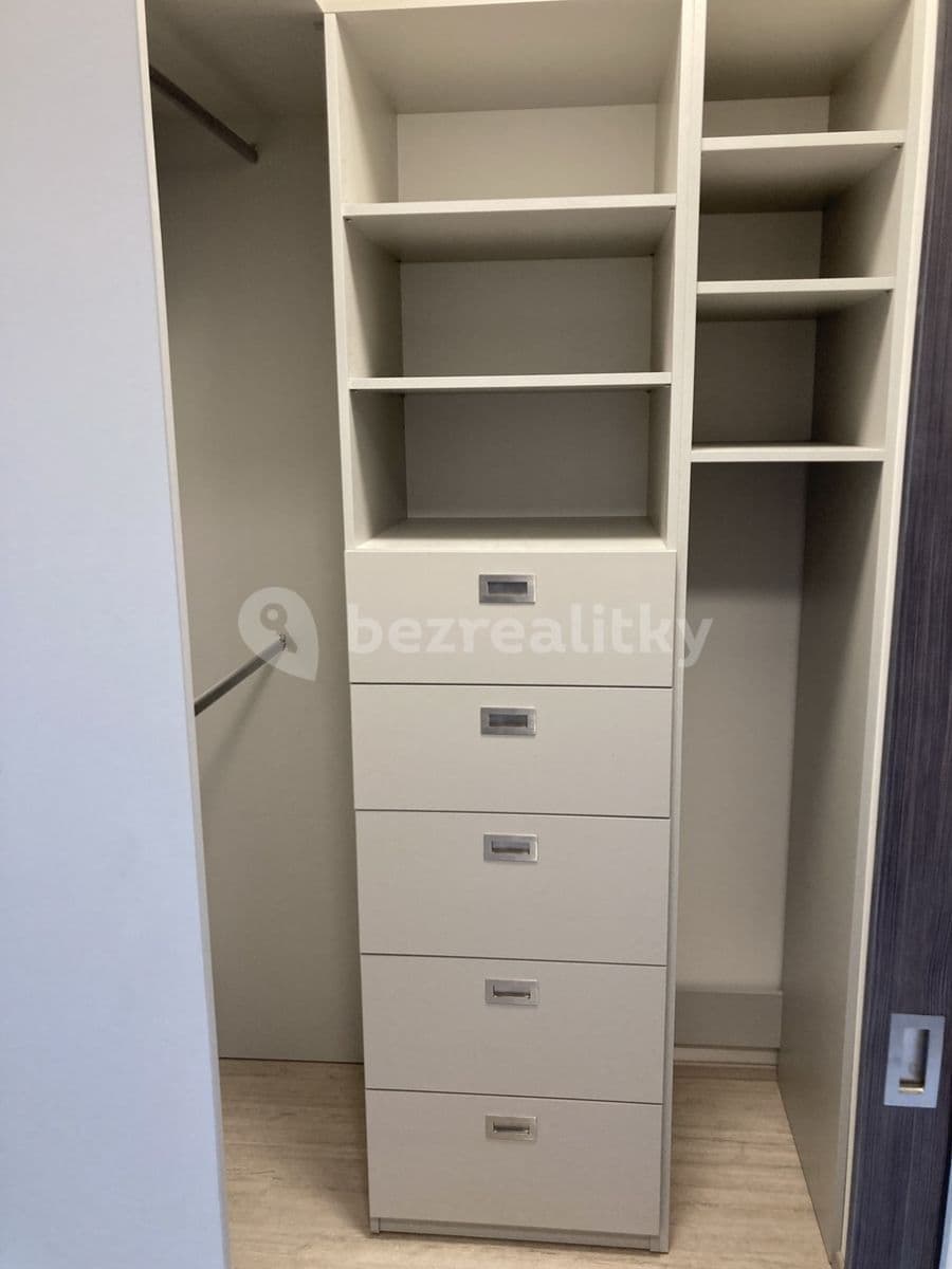 Pronájem bytu 2+kk 62 m², Sportovní, Brno, Jihomoravský kraj Pronájem bytu 2+kk 62 m², Sportovní, Brno, Jihomoravský kraj