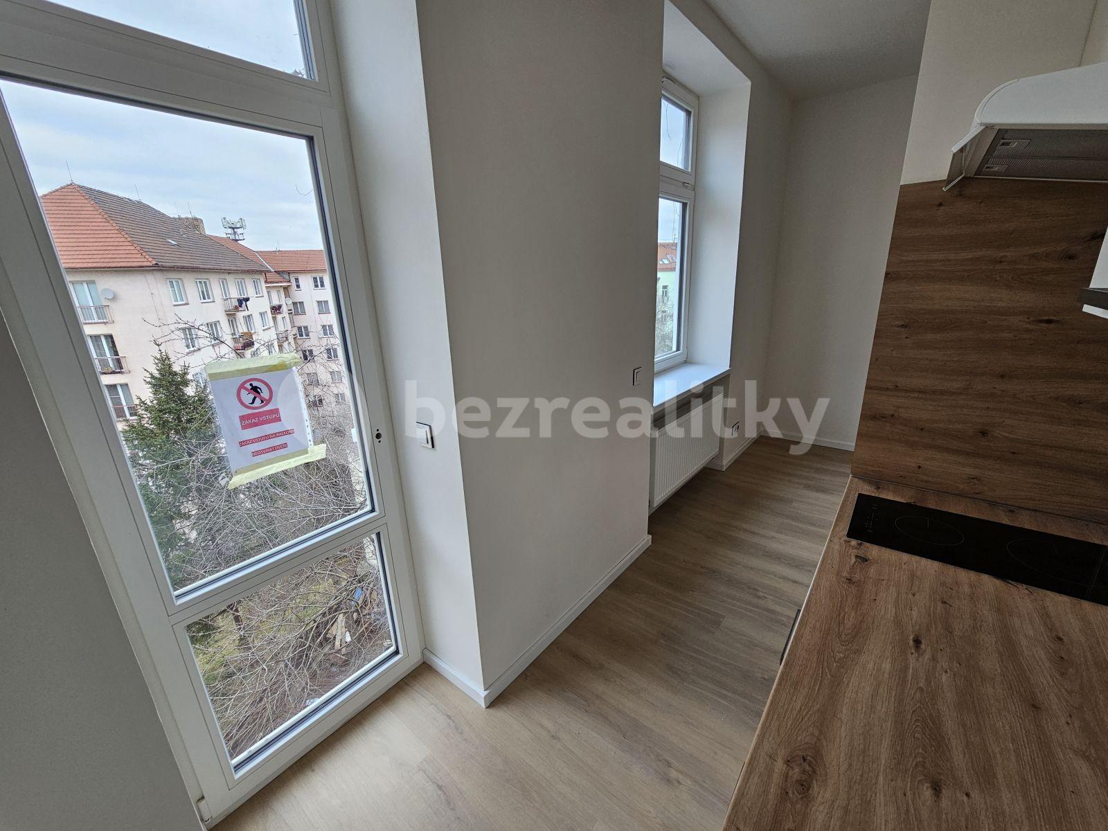 Pronájem bytu Garsoniéra 32 m², Novovysočanská, Praha, Praha