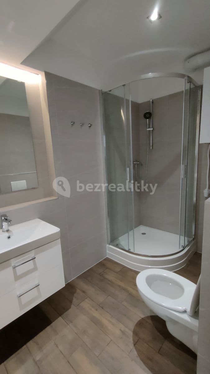 Pronájem bytu 2+1 38 m², Koněvova, Praha, Praha Pronájem bytu 2+1 38 m², Koněvova, Praha, Praha