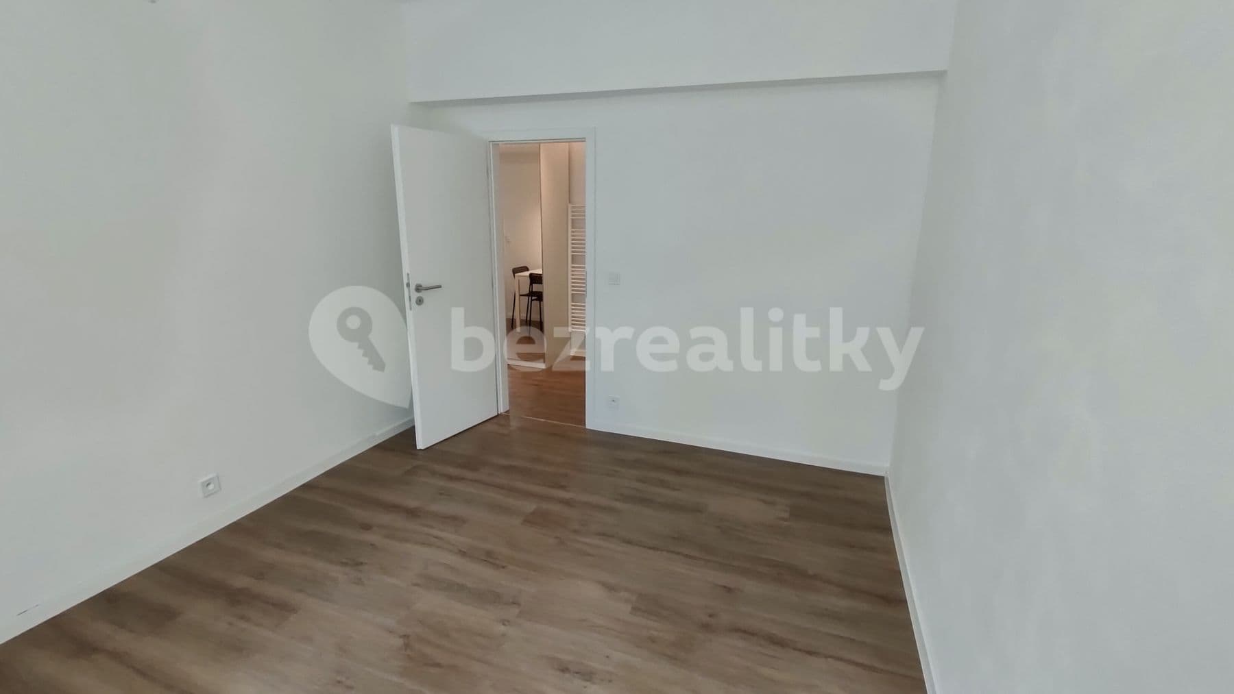 Pronájem bytu 2+1 38 m², Koněvova, Praha, Praha Pronájem bytu 2+1 38 m², Koněvova, Praha, Praha