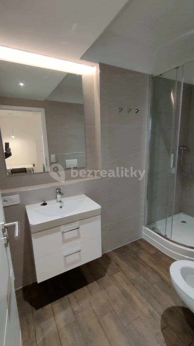 Pronájem bytu 2+1 38 m², Koněvova, Praha, Praha Pronájem bytu 2+1 38 m², Koněvova, Praha, Praha