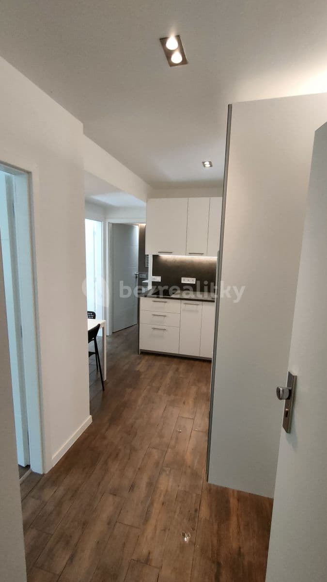 Pronájem bytu 2+1 38 m², Koněvova, Praha, Praha Pronájem bytu 2+1 38 m², Koněvova, Praha, Praha