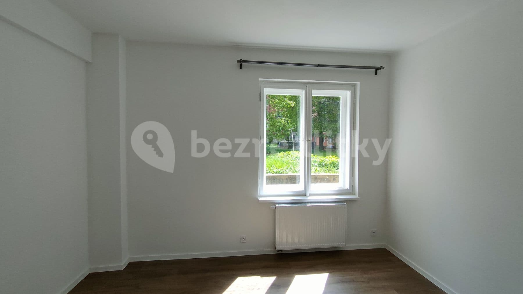 Pronájem bytu 2+1 38 m², Koněvova, Praha, Praha Pronájem bytu 2+1 38 m², Koněvova, Praha, Praha