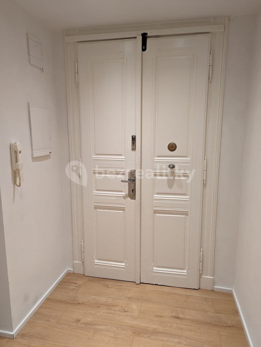 Pronájem bytu 3+kk 75 m², Bořivojova, Praha, Praha Pronájem bytu 3+kk 75 m², Bořivojova, Praha, Praha