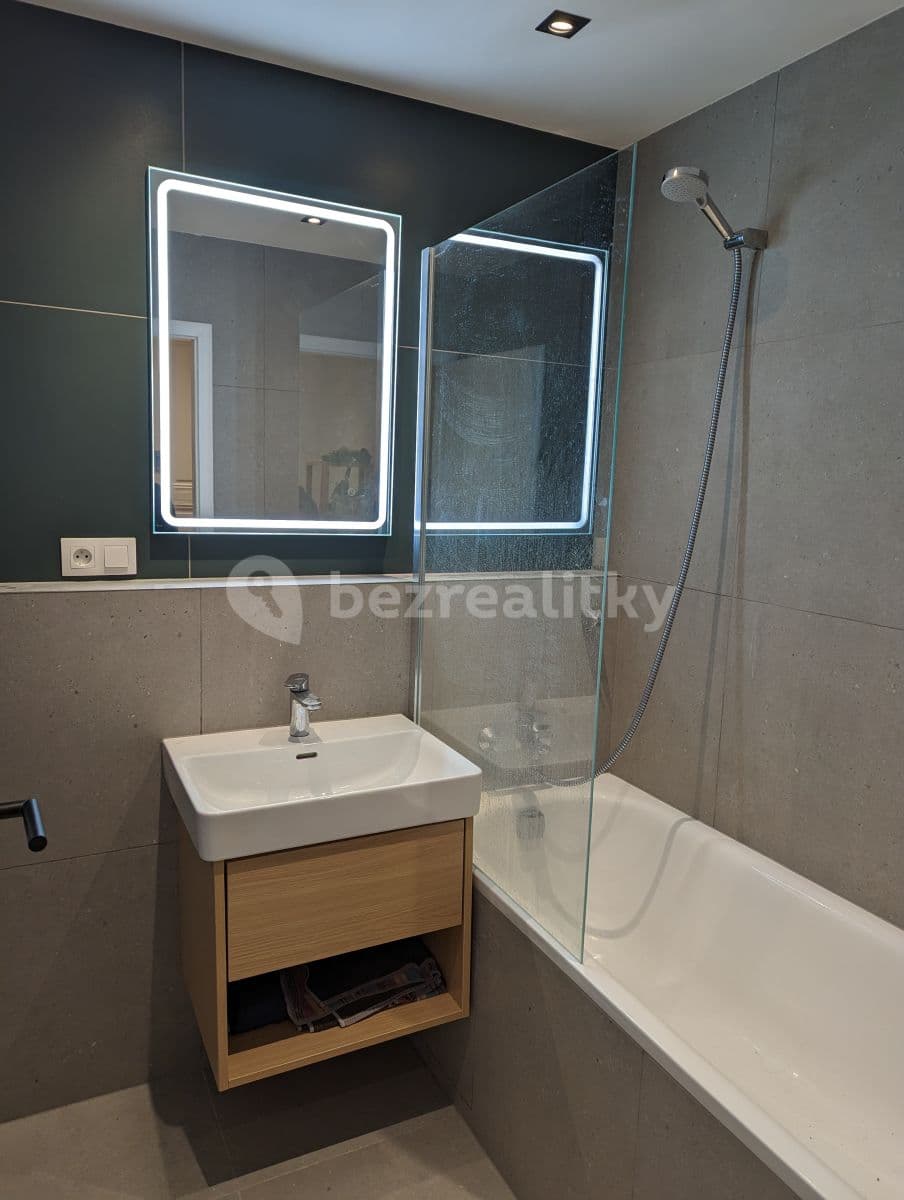 Pronájem bytu 3+kk 75 m², Bořivojova, Praha, Praha Pronájem bytu 3+kk 75 m², Bořivojova, Praha, Praha