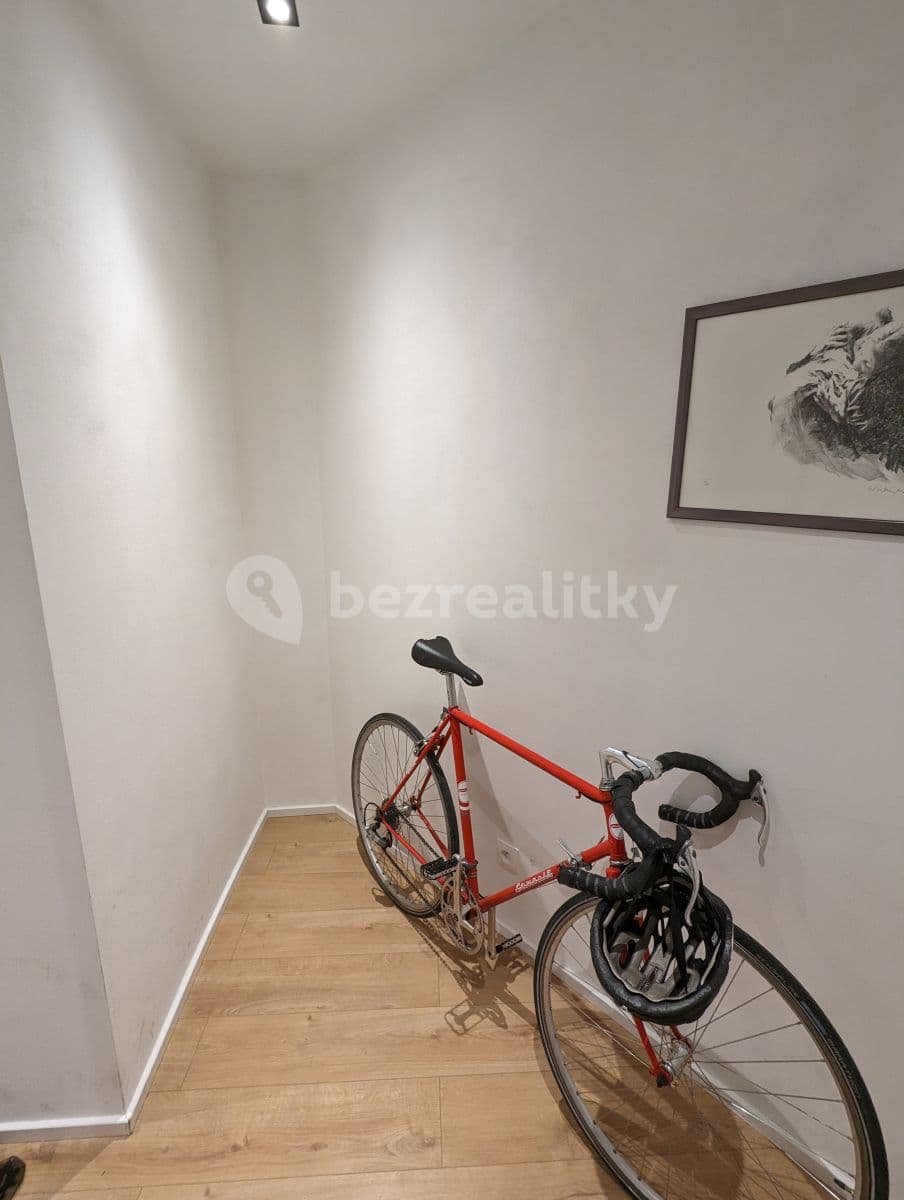 Pronájem bytu 3+kk 75 m², Bořivojova, Praha, Praha Pronájem bytu 3+kk 75 m², Bořivojova, Praha, Praha