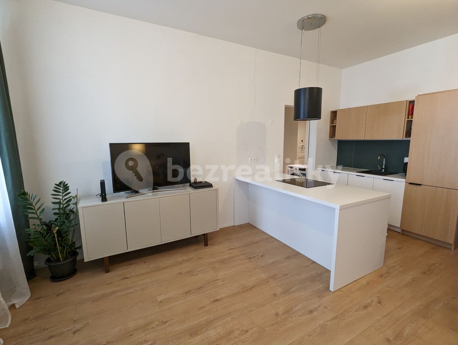 Pronájem bytu 3+kk 75 m², Bořivojova, Praha, Praha Pronájem bytu 3+kk 75 m², Bořivojova, Praha, Praha
