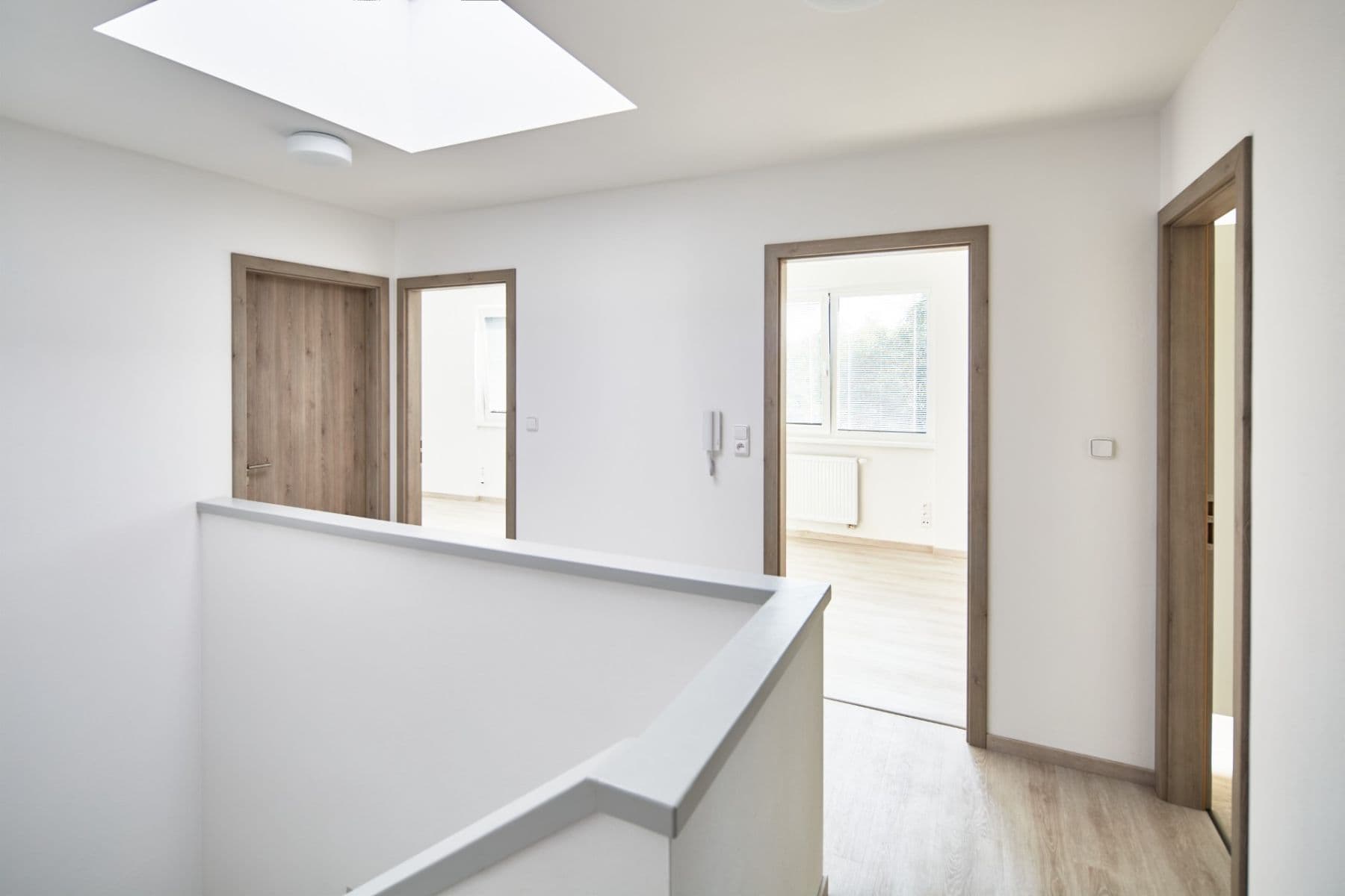 Pronájem domu 119 m², pozemek 330 m², Jahodová, Černošice, Středočeský kraj Pronájem domu 119 m², pozemek 330 m², Jahodová, Černošice, Středočeský kraj